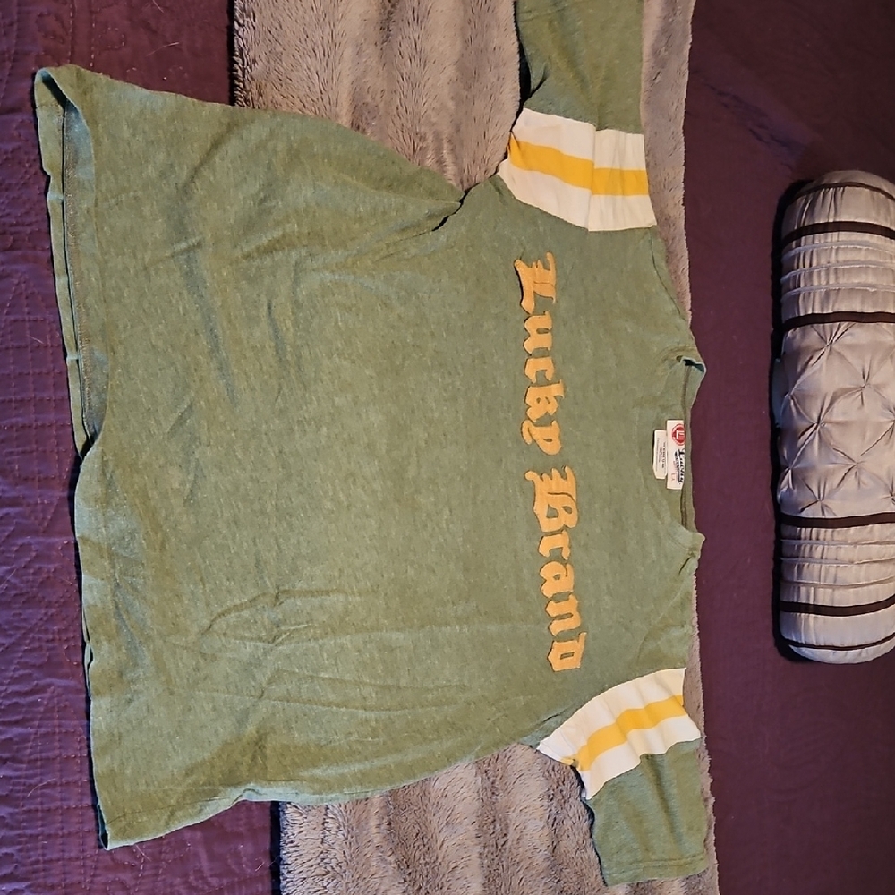 Lucky Brand T-Shirt